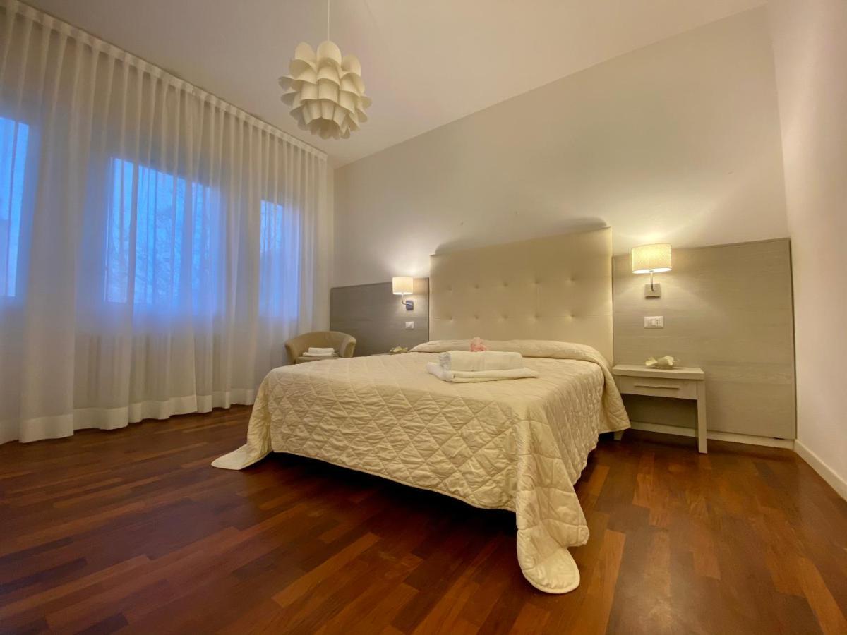 Villa Alda Suites & Rooms Cervia Buitenkant foto
