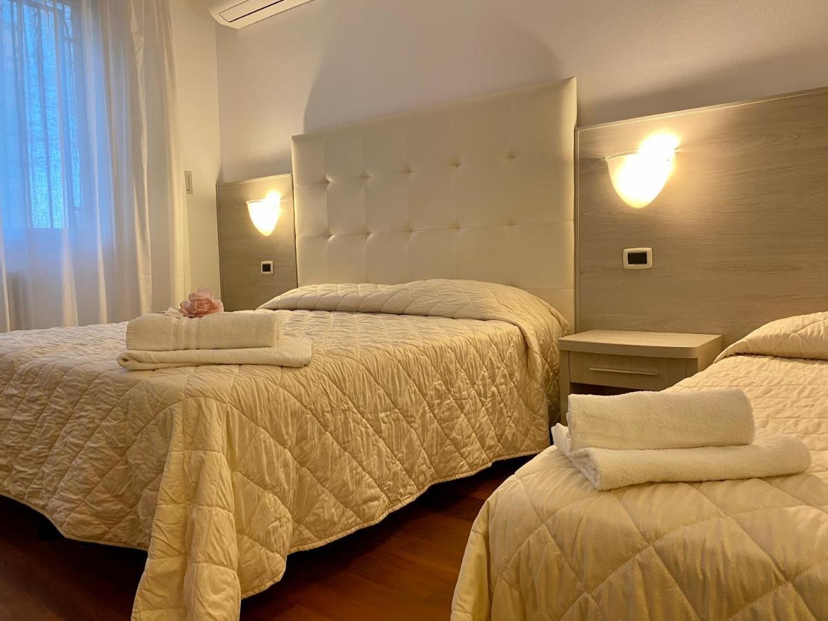 Villa Alda Suites & Rooms Cervia Buitenkant foto
