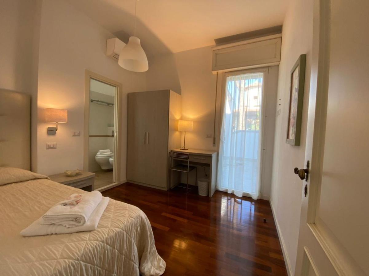 Villa Alda Suites & Rooms Cervia Buitenkant foto