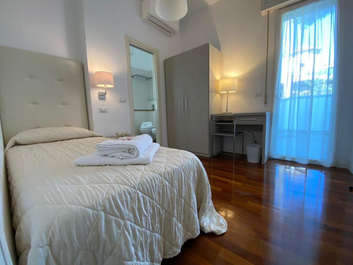 Villa Alda Suites & Rooms Cervia Buitenkant foto